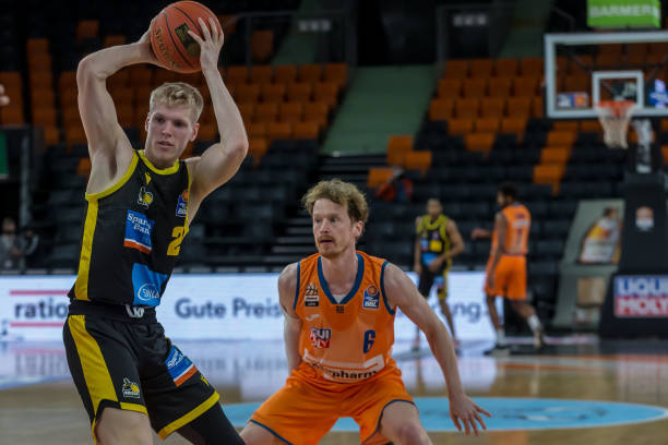 的策略上 的策略上