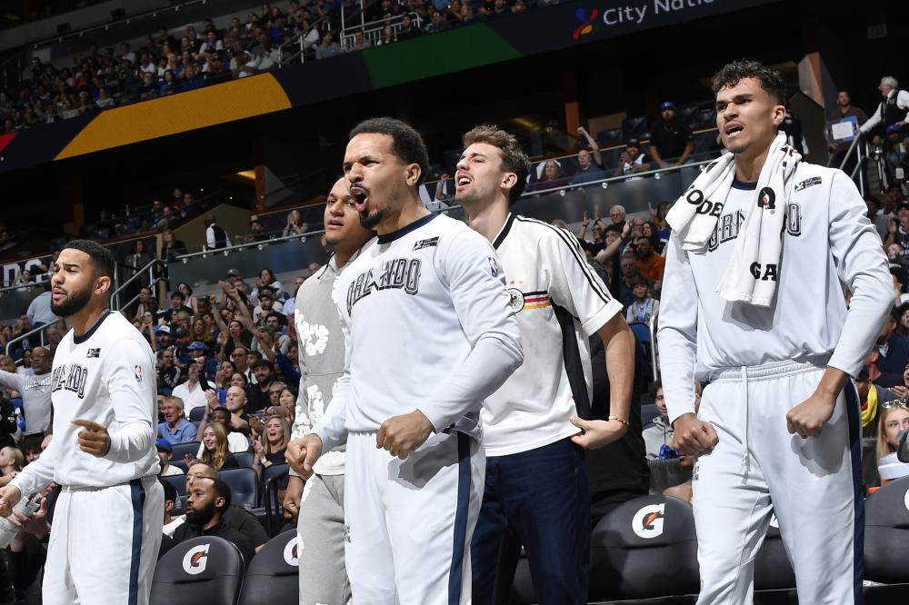 年长女性都 年长女性都